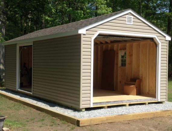 Cottage Garage