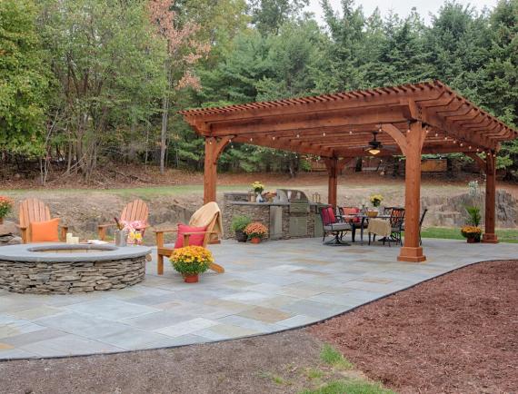 kingston pergola over outdoor kitchen 